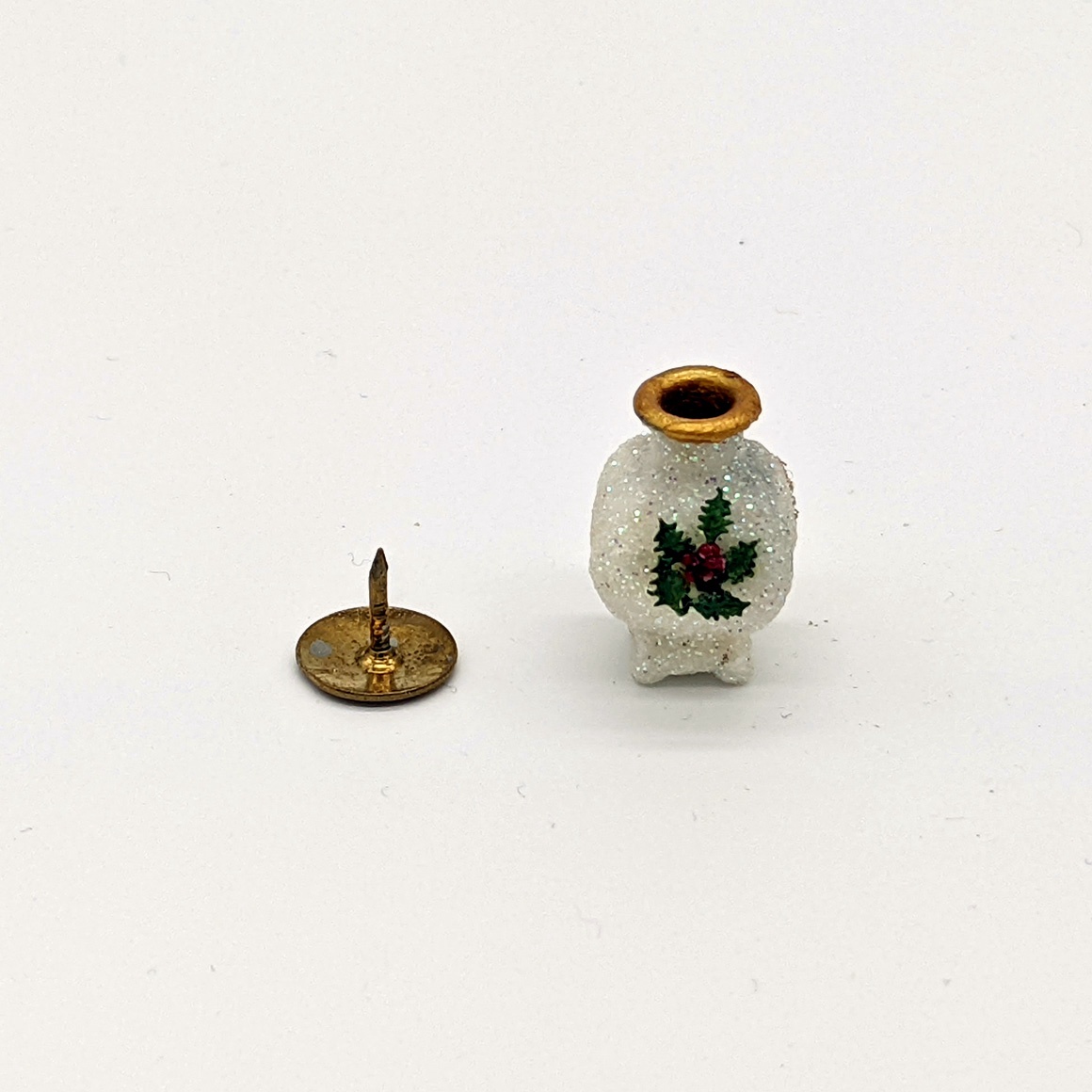 Handmade dollshouse miniature from The Itzy Bitzy Workshop