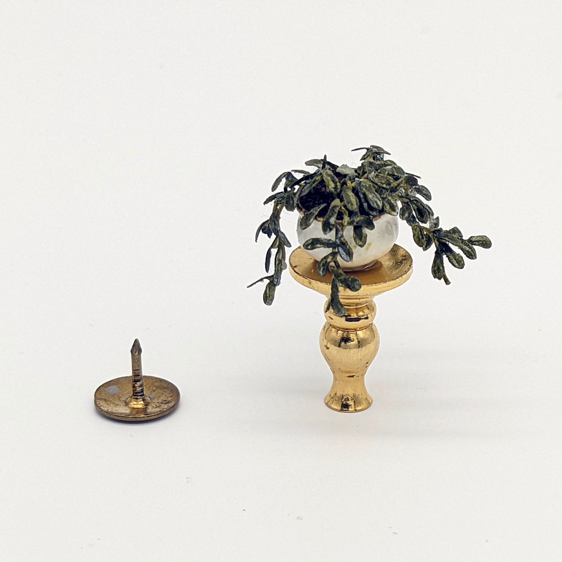 Handmade dollshouse miniature from The Itzy Bitzy Workshop