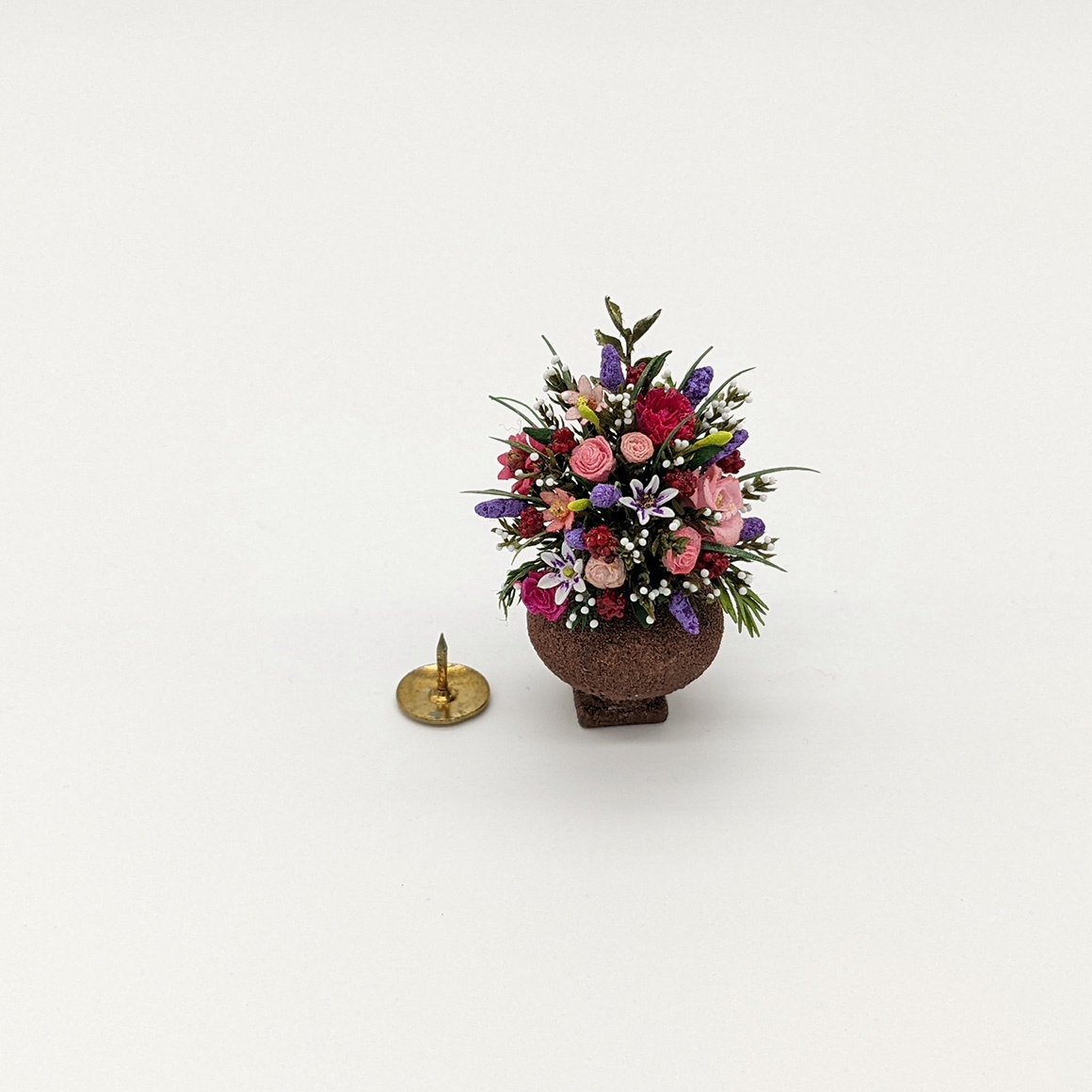 Handmade dollshouse miniature from The Itzy Bitzy Workshop