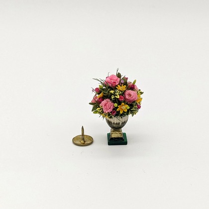Handmade dollshouse miniature from The Itzy Bitzy Workshop