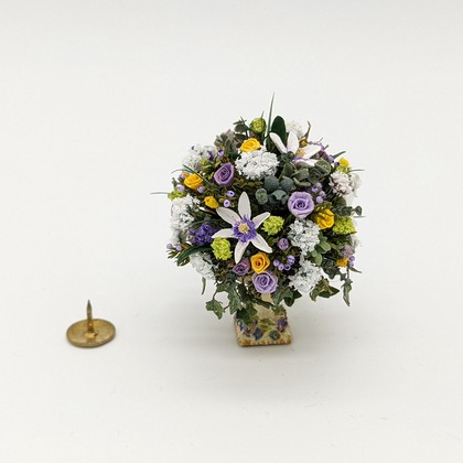 Handmade dollshouse miniature from The Itzy Bitzy Workshop