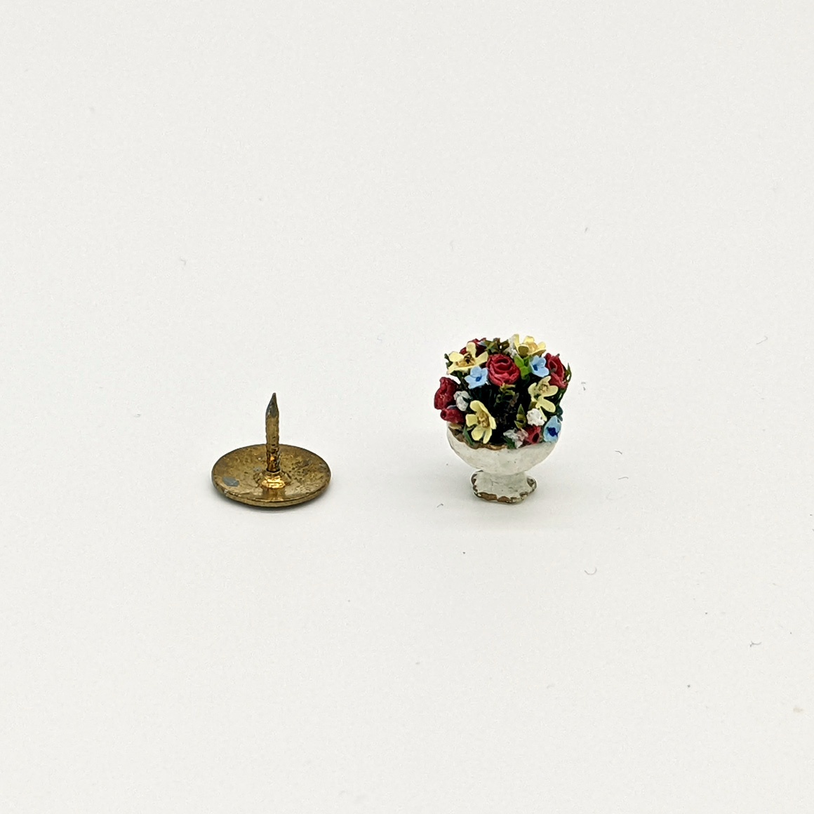 Handmade dollshouse miniature from The Itzy Bitzy Workshop