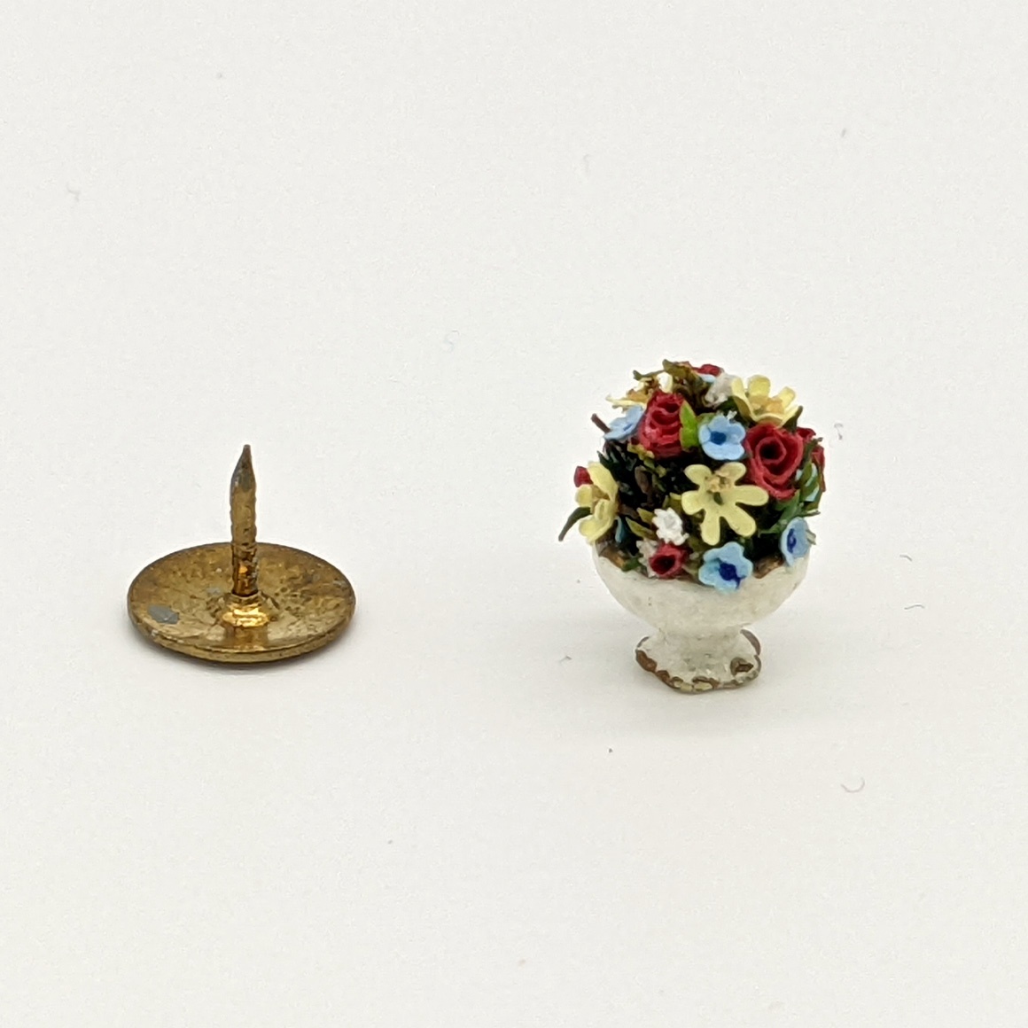 Handmade dollshouse miniature from The Itzy Bitzy Workshop