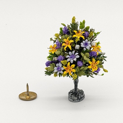Handmade dollshouse miniature from The Itzy Bitzy Workshop
