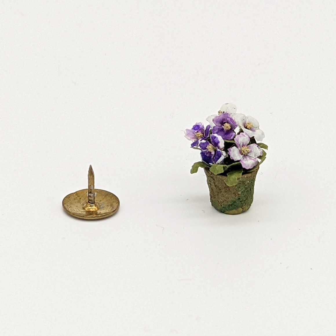 Handmade dollshouse miniature from The Itzy Bitzy Workshop