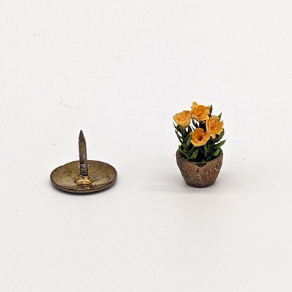 Handmade dollshouse miniature from The Itzy Bitzy Workshop