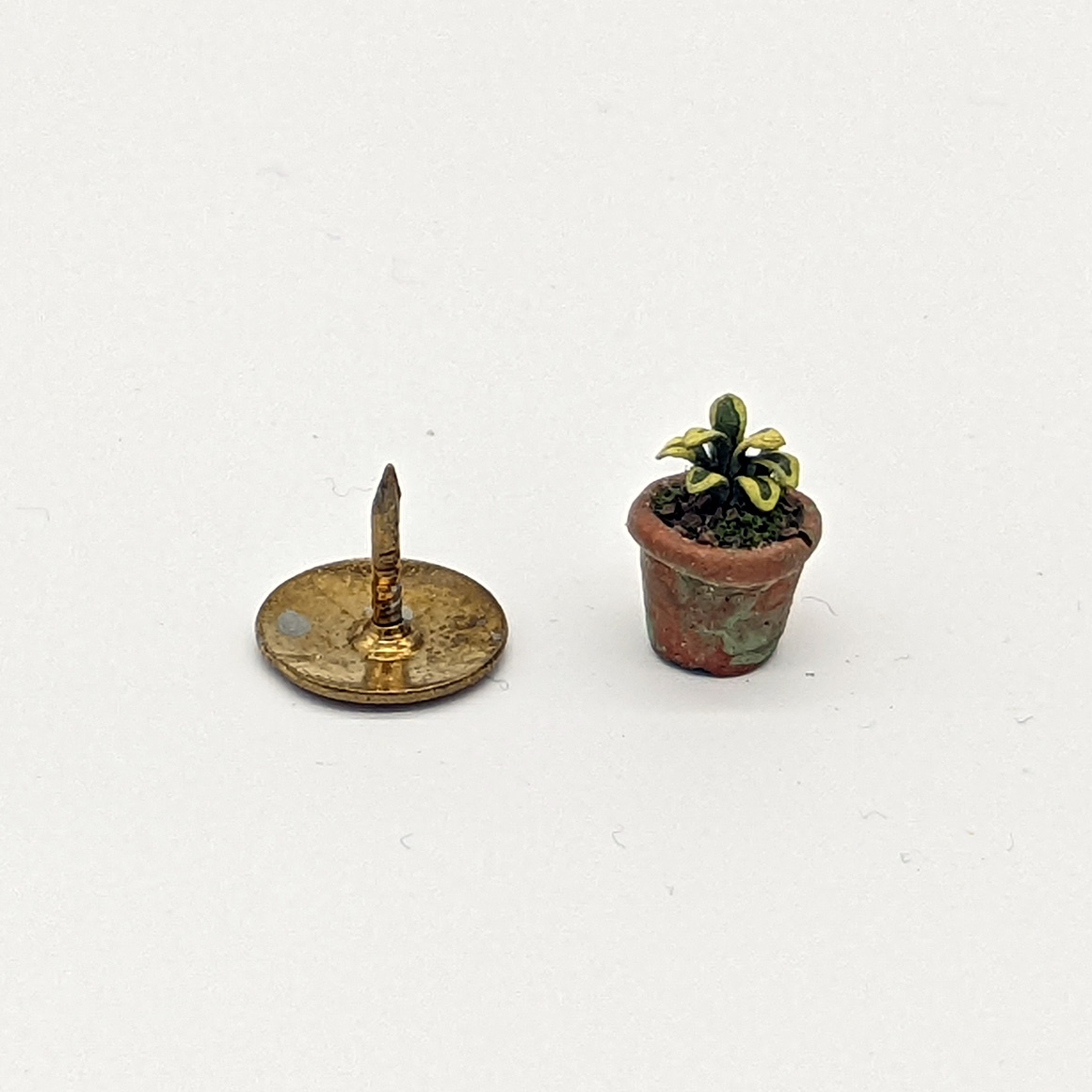 Handmade dollshouse miniature from The Itzy Bitzy Workshop