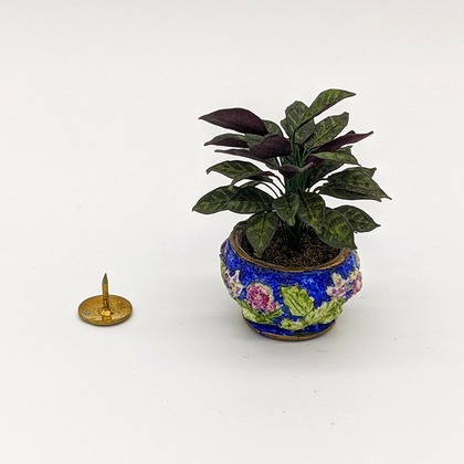 Handmade dollshouse miniature from The Itzy Bitzy Workshop
