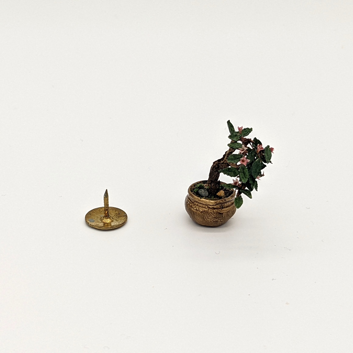 Handmade dollshouse miniature from The Itzy Bitzy Workshop