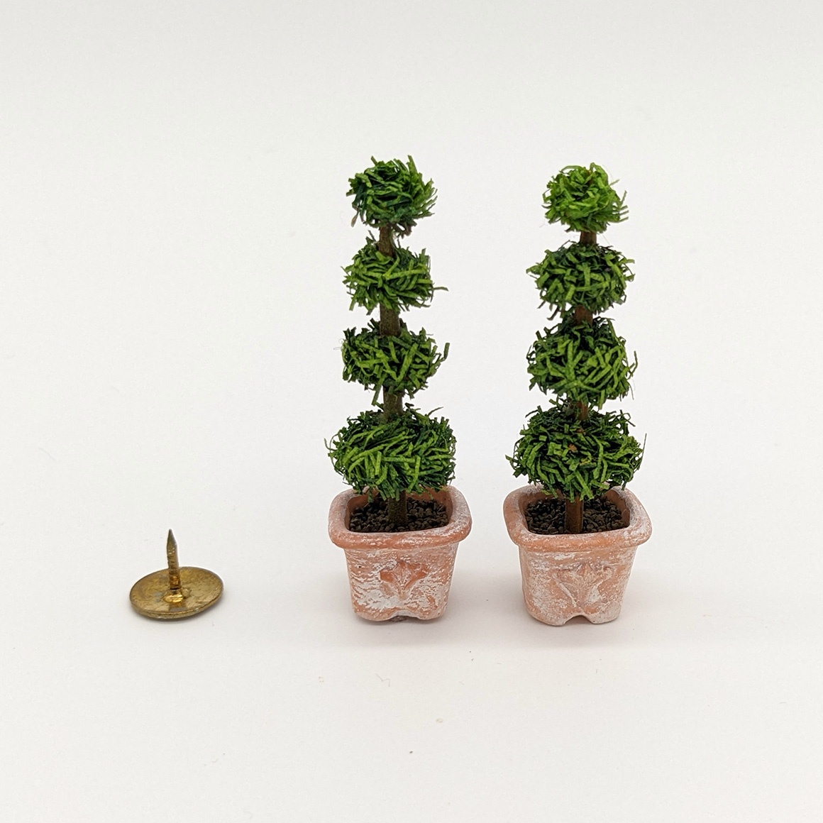 Handmade dollshouse miniature from The Itzy Bitzy Workshop