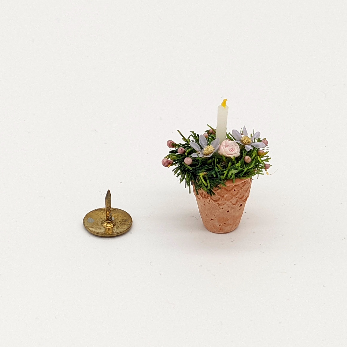 Handmade dollshouse miniature from The Itzy Bitzy Workshop