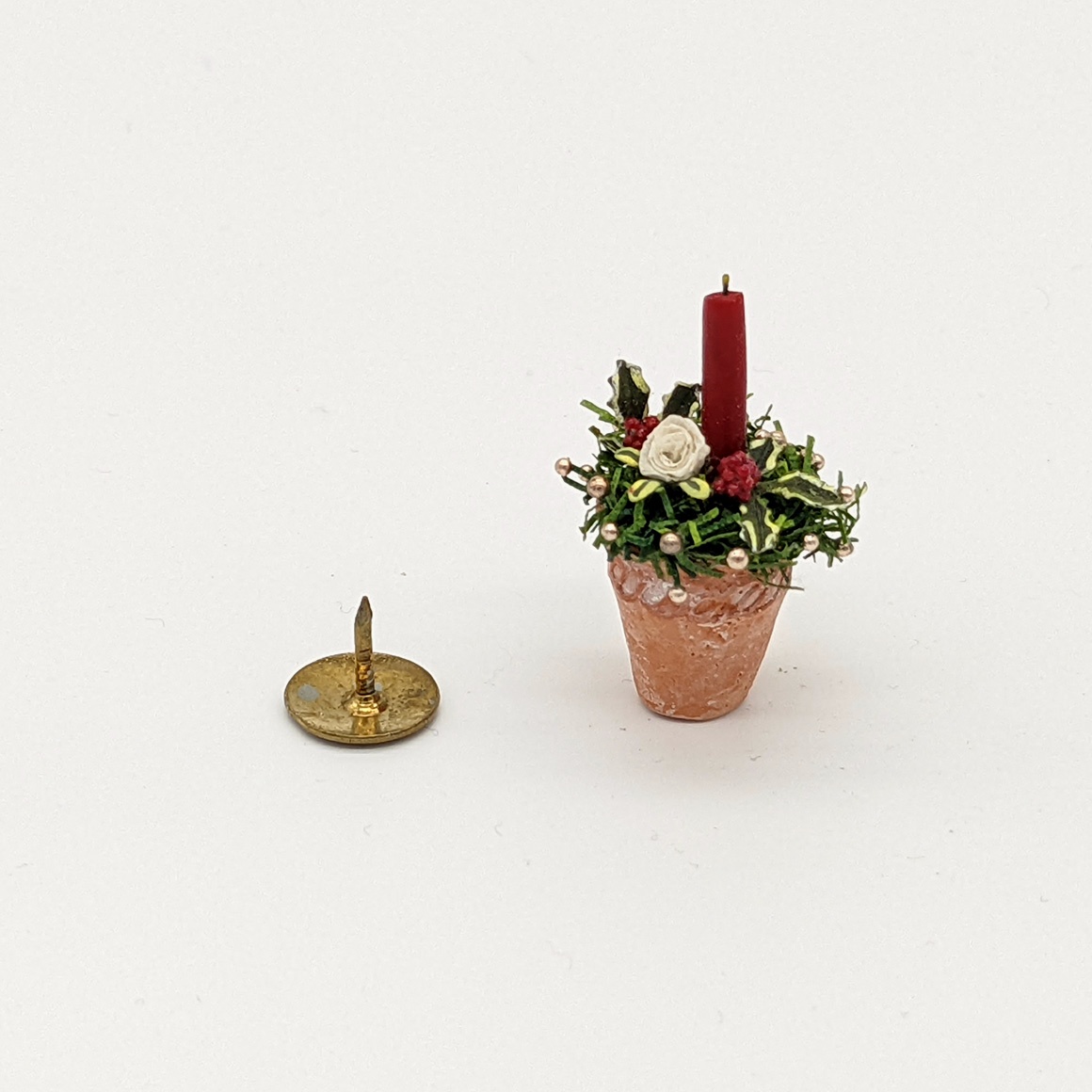 Handmade dollshouse miniature from The Itzy Bitzy Workshop