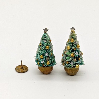Handmade dollshouse miniature from The Itzy Bitzy Workshop